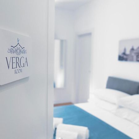 Civicocento Charming Rooms คาตาเนีย ภายนอก รูปภาพ