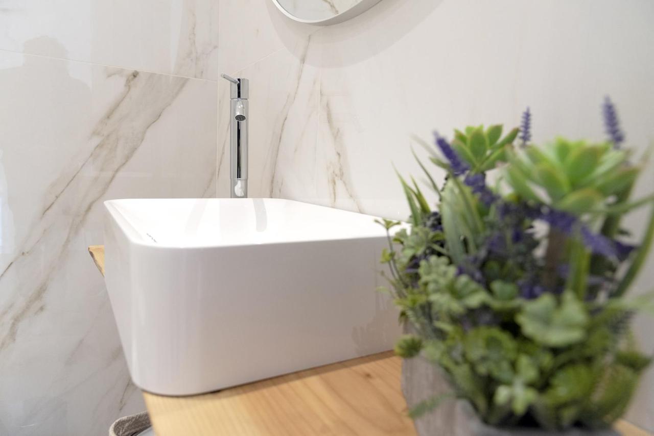 Civicocento Charming Rooms คาตาเนีย ภายนอก รูปภาพ